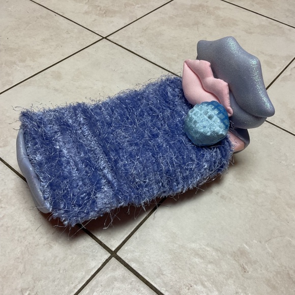 Bratz Funky Fashion Furniture Lip Bed 2000s Y2K - Picture 2 of 9